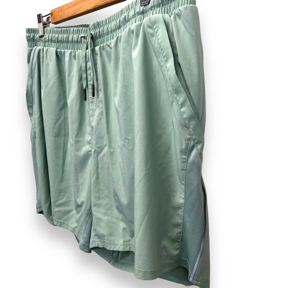 Vitality Balance Athletica Shorts Mens XXL Green Run Gym Workout Beach Athletic - Picture 4 of 8